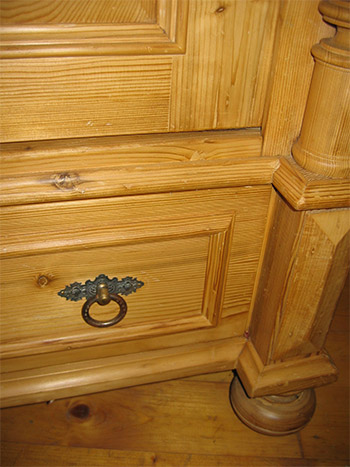 Antik-Möbel Braun Schnittling bei Spalt